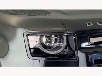 Land Rover Defender 3.0 D300 X-Dynamic HSE 110 5dr Auto