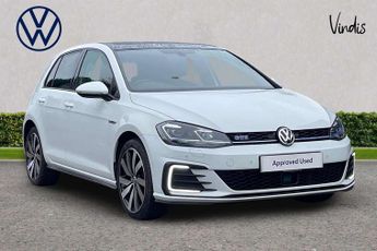 Volkswagen Golf 1.4 TSI GTE Advance 5dr DSG