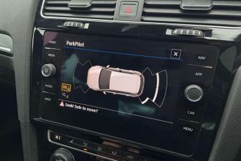 Volkswagen Golf GTE 1.4 TSI GTE Advance 5dr DSG