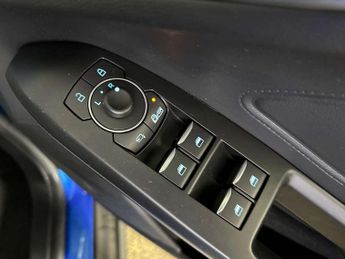 Ford Focus 1.0 EcoBoost 125 Titanium X 5dr Auto