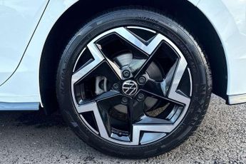 Volkswagen Golf 2.0 TDI 150 R-Line 5dr DSG