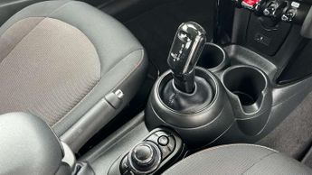 MINI Hatchback 1.5 Cooper Classic 3dr Auto