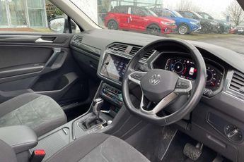 Volkswagen Tiguan 2.0 TDI Elegance 5dr DSG