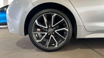 Toyota Corolla 1.8 VVT-i Hybrid Excel 5dr CVT