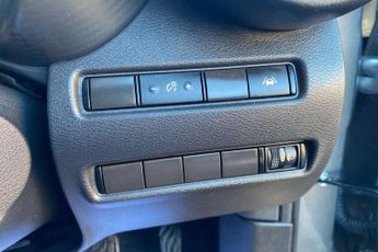 Nissan Juke 1.6 Hybrid N-Connecta 5dr Auto