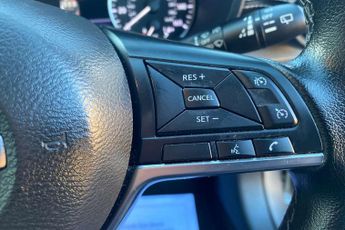 Nissan Juke 1.6 Hybrid N-Connecta 5dr Auto