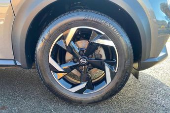 Nissan Juke 1.6 Hybrid N-Connecta 5dr Auto