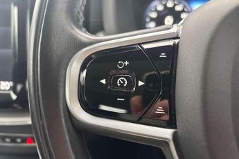 Volvo XC60 2.0 T8 390 Hybrid Inscription Pro 5dr AWD G tronic