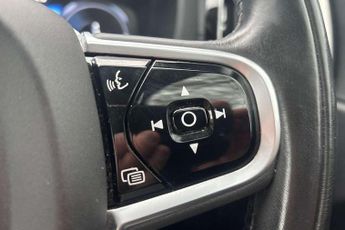 Volvo XC60 2.0 T8 390 Hybrid Inscription Pro 5dr AWD G tronic