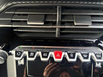 Peugeot 208 1.2 PureTech 130 Allure Premium + 5dr EAT8