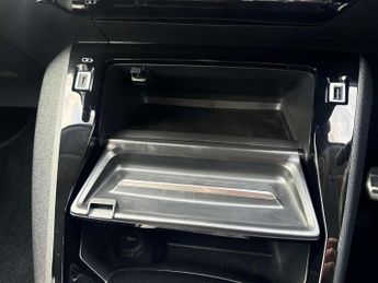 Peugeot 208 1.2 PureTech 130 Allure Premium + 5dr EAT8