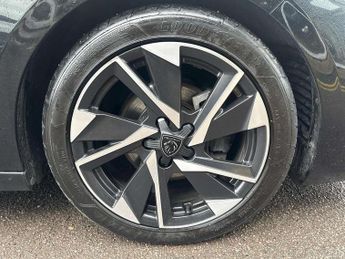 Peugeot 308 1.2 PureTech Allure Premium 5dr EAT8