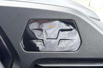 Volkswagen Caddy Maxi 2.0 TDI 122PS Commerce Plus Van DSG [Tech Pack]