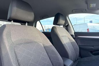 Volkswagen Golf 1.5 eTSI 150 Life 5dr DSG