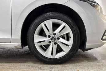 Volkswagen Golf 1.5 eTSI 150 Life 5dr DSG