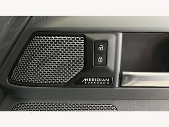 Land Rover Defender 2.0 P400e X-Dynamic HSE 110 5dr Auto