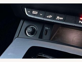 Audi Q5 50 TFSI e Quattro S Line 5dr S Tronic