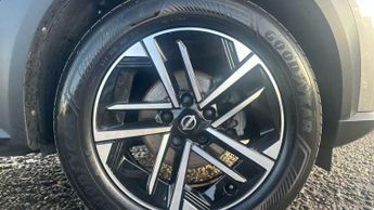 Nissan Juke 1.6 Hybrid N-Connecta 5dr Auto