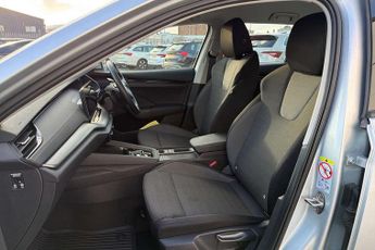 Skoda Octavia Estate 1.4 TSI iV SE Technology DSG 5dr