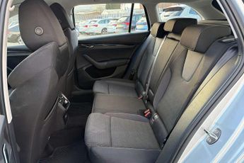 Skoda Octavia Estate 1.4 TSI iV SE Technology DSG 5dr