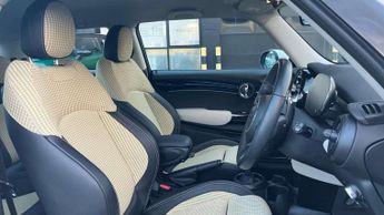 MINI Hatchback 1.5 Cooper Classic 3dr Auto