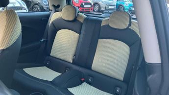 MINI Hatchback 1.5 Cooper Classic 3dr Auto