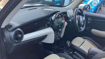 MINI Hatchback 1.5 Cooper Classic 3dr Auto