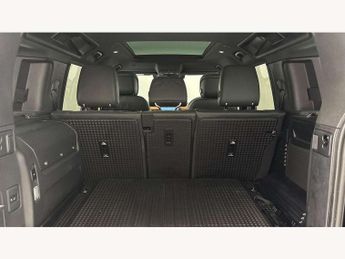 Land Rover Defender 2.0 P400e X-Dynamic HSE 110 5dr Auto