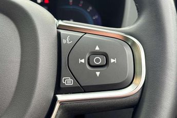 Volvo XC60 2.0 B5P Core 5dr AWD Geartronic