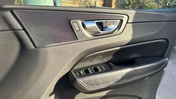 Volvo XC60 2.0 D5 PowerPulse R DESIGN 5dr AWD Geartronic