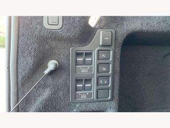 Land Rover Discovery 3.0 D300 R-Dynamic HSE 5dr Auto