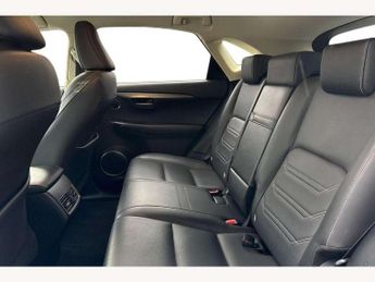 Lexus NX 300h 2.5 Luxury 5dr CVT