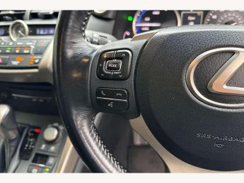 Lexus NX 300h 2.5 Luxury 5dr CVT