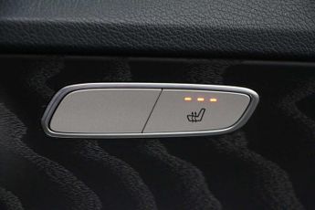 Mercedes-Benz C-Class Estate C300d AMG Line Premium Plus 5dr 9G-Tronic