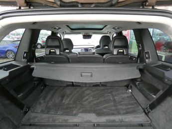 Volvo XC90 2.0 D5 Momentum 5dr AWD Geartronic