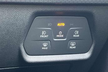 SEAT Leon 1.5 eTSI 115 SE 5dr DSG [DAP]