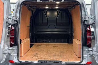 Volkswagen Transporter 2.0 TDI 150 Commerce Plus Van Auto