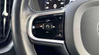 Volvo XC60 2.0 B5P [250] R DESIGN Pro 5dr AWD Geartronic