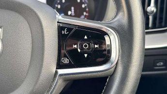 Volvo XC60 2.0 B5P [250] R DESIGN Pro 5dr AWD Geartronic