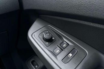 Volkswagen Caddy Maxi 1.5 eHybrid 150 Commerce Pro Van DSG [Tech]