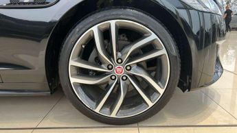 Jaguar XF Sportbrake 2.0d [180] Chequered Flag 5dr Auto