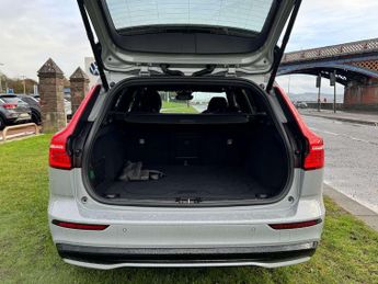 Volvo V60 2.0 B4P Ultra Dark 5dr Auto