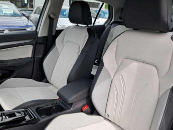 Volkswagen Golf 1.5 eTSI 150 Style 5dr DSG