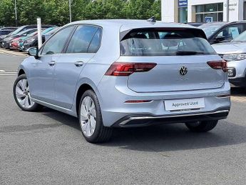 Volkswagen Golf 1.5 eTSI 150 Style 5dr DSG