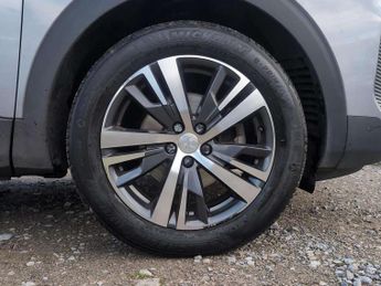 Peugeot 3008 1.2 PureTech Active Premium+ 5dr EAT8