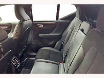 Volvo XC40 Recharge 1.5 T4 Recharge PHEV R DESIGN 5dr Auto