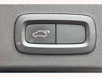 Volvo XC40 Recharge 1.5 T4 Recharge PHEV R DESIGN 5dr Auto