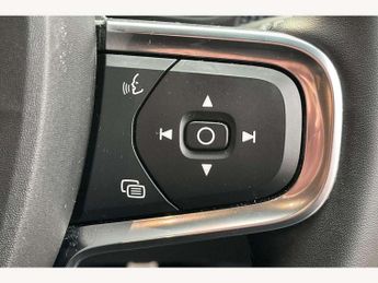 Volvo XC40 Recharge 1.5 T4 Recharge PHEV R DESIGN 5dr Auto