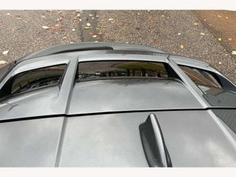 Toyota C-HR 1.8 Hybrid Design 5dr CVT