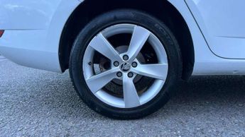 Skoda Fabia Estate 1.0 TSI SE L 5dr DSG